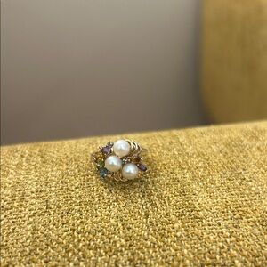 Elegant Pearl and Gemstone Ring 14 KT
